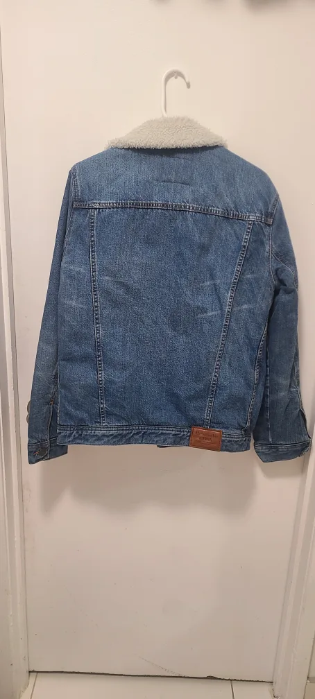Abercrombie sherpa lined denim jacket image indicator(2)