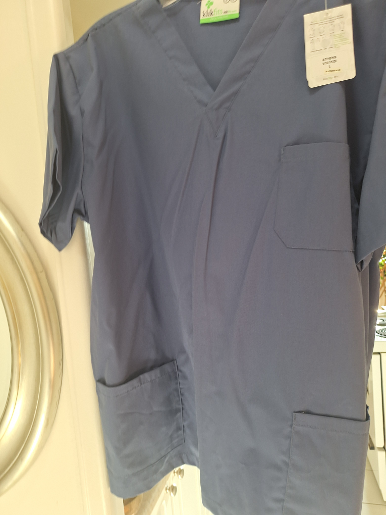 New KIKICOCO Scrubs Top, Size Large - photo 2