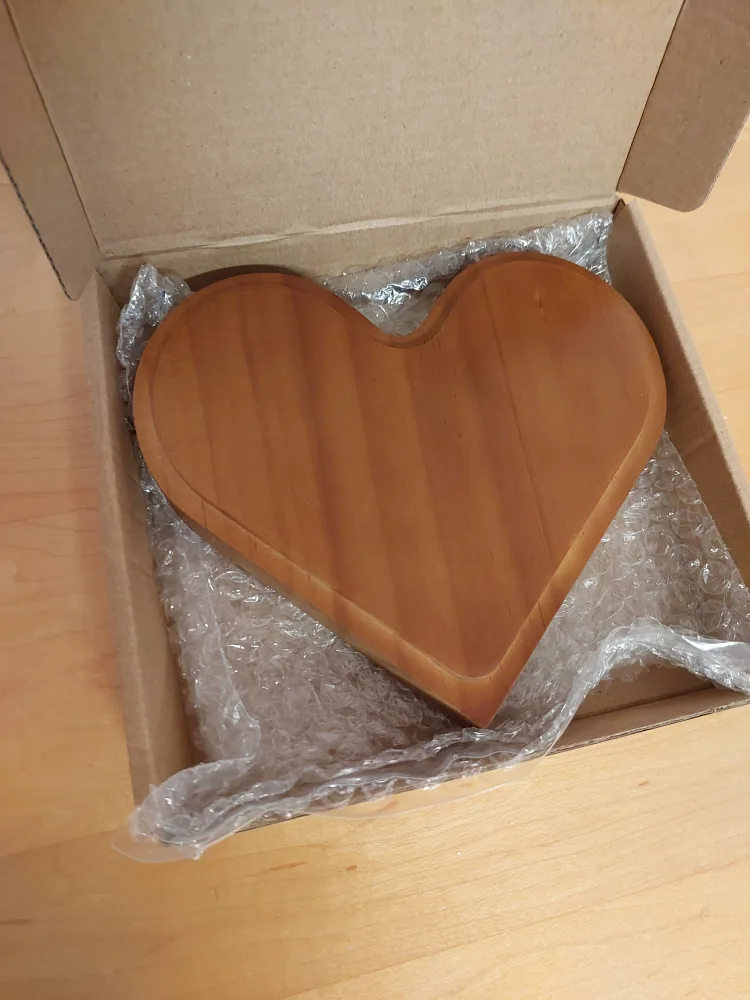 Wooden Heart Shaped Dish image indicator(2)