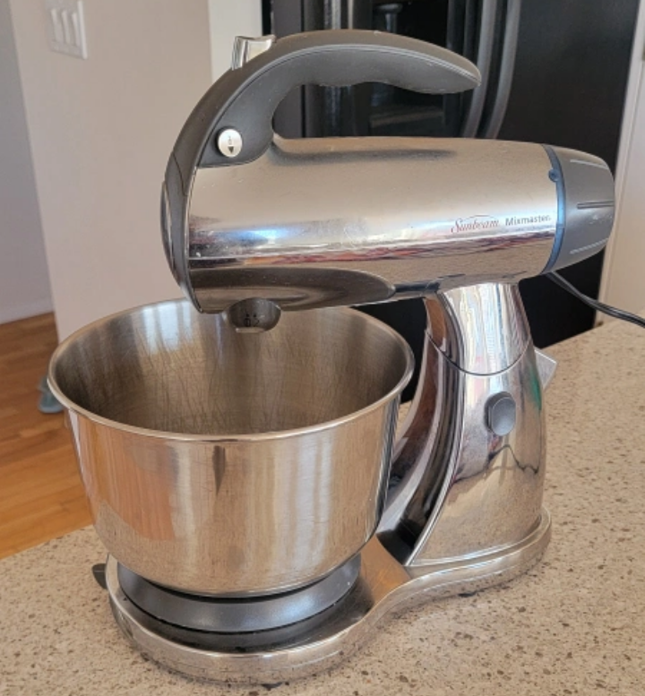 Sunbeam Mixmaster Stand Mixer - photo 2