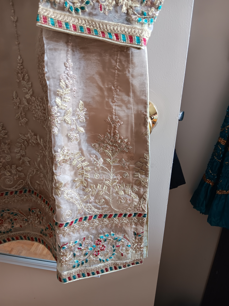 Three beautiful embroidered tunics - photo 5