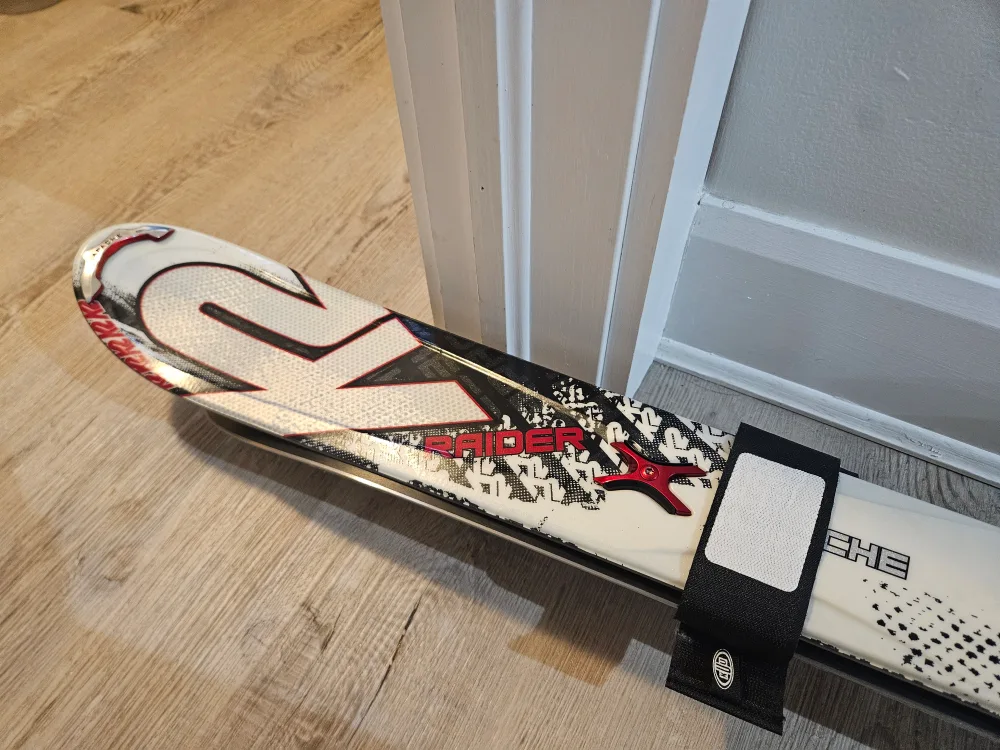 Apache Raider Skis with Sportchek Bindings and Poles image indicator(4)