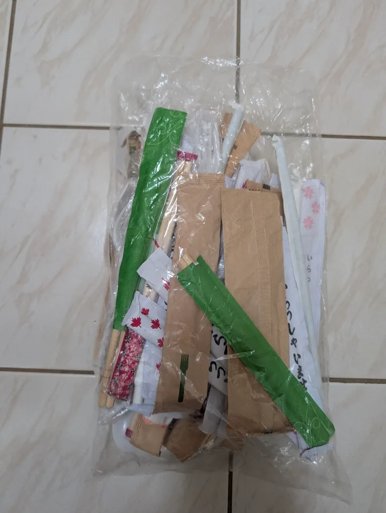 Bulk Disposable Cutlery & Utensils image indicator(2)