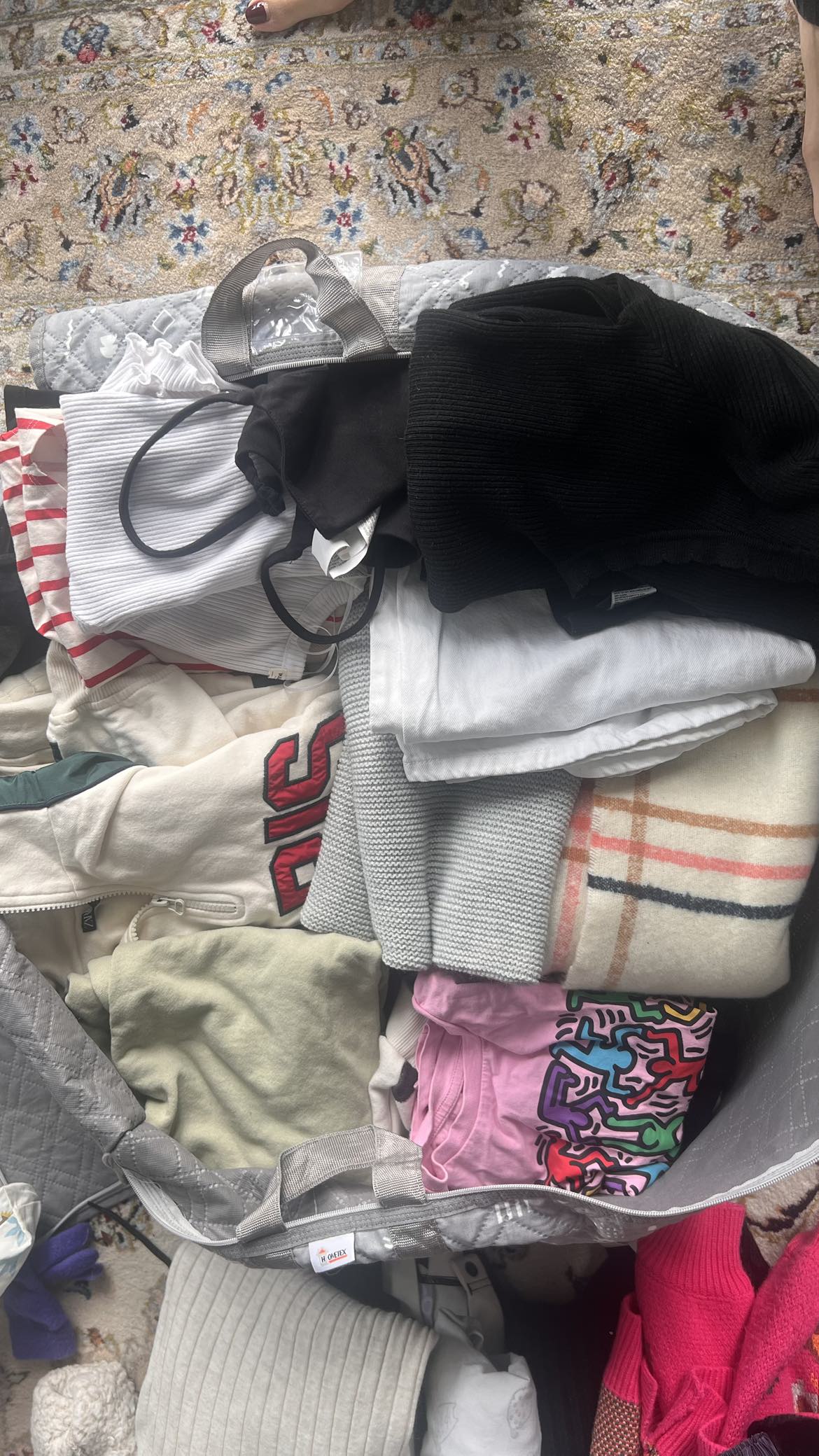 Give away cloths - photo 3