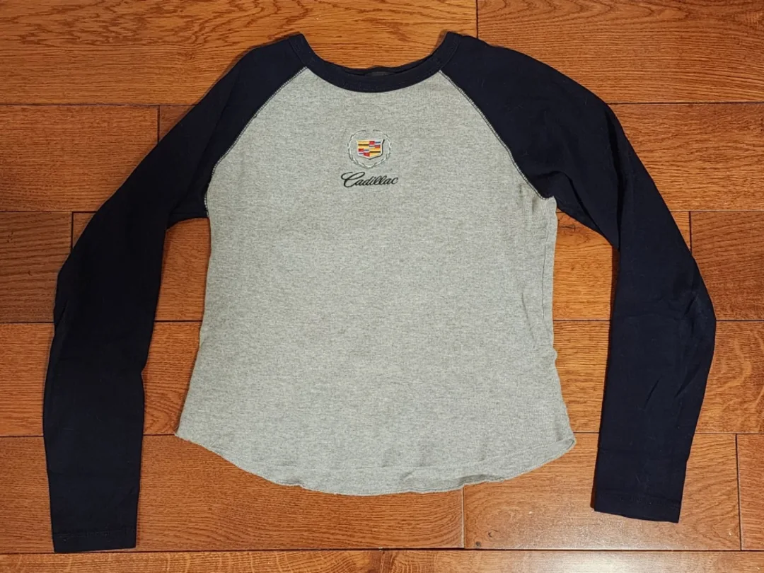 Vintage Cadillac Raglan Shirt image indicator(4)