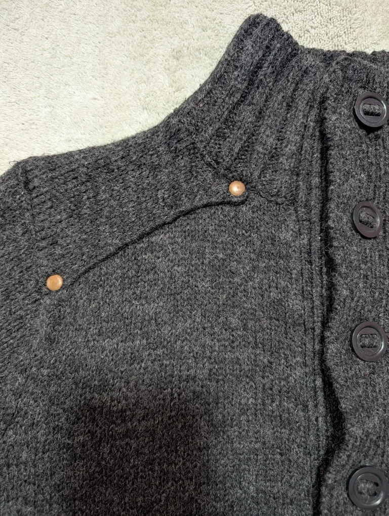 Raw Americana Men's Charcoal Grey Knit Sweater - Size Medium image indicator(4)