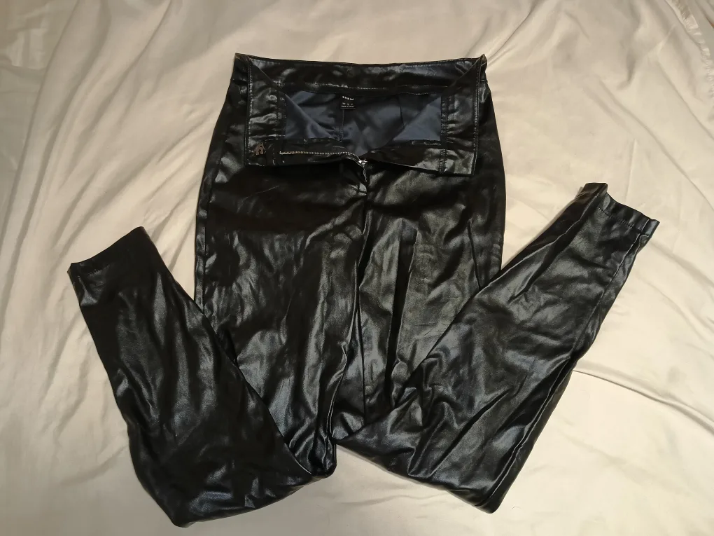 SHEIN Black Leather Look Pants Size Small image indicator(3)
