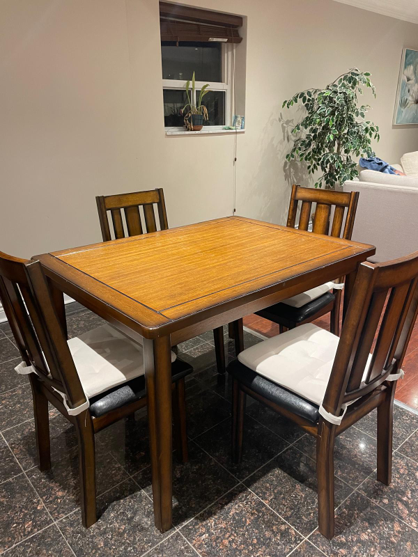 Dining table and four chairs set - photo 3