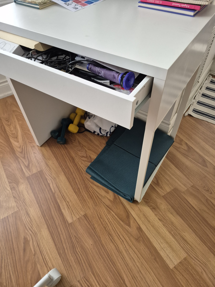 IKEA MICKE Desk - White - photo 2