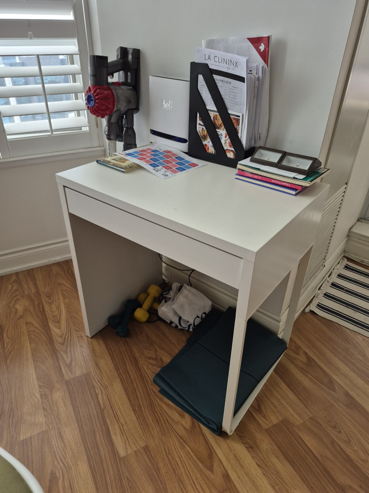 IKEA MICKE Desk - White - photo 3