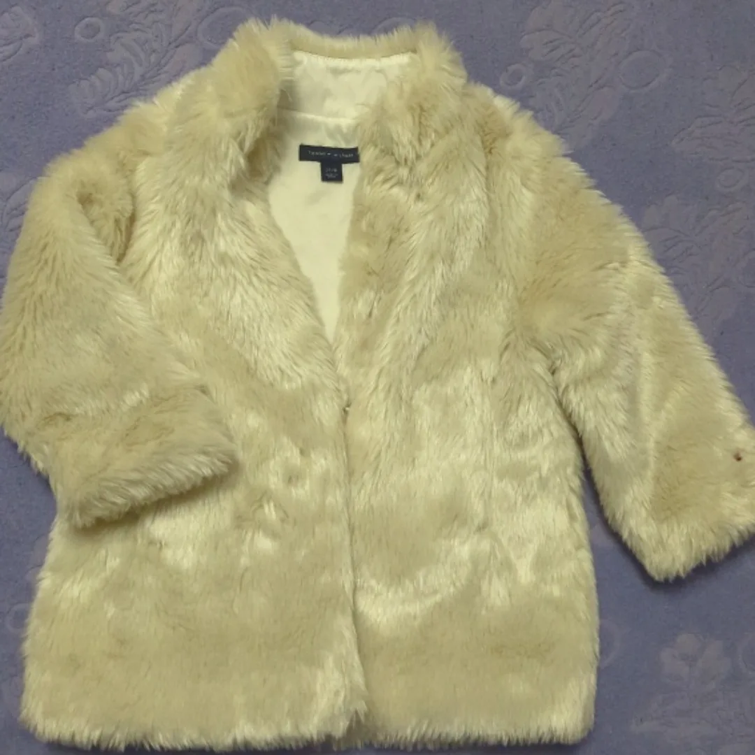 Cream-coloured Faux Fur Coat image indicator(2)