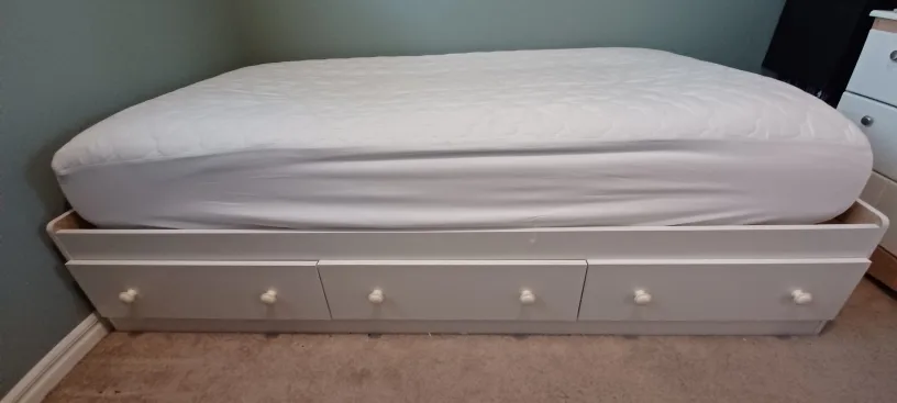 White Twin-Size Storage Bed Frame with Drawers image indicator(2)