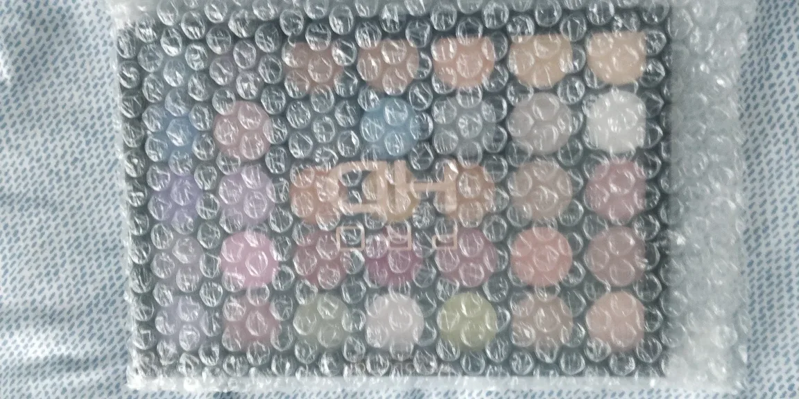 Makeup Revolution Pro HD Amplified Eyeshadow Palette image indicator(3)