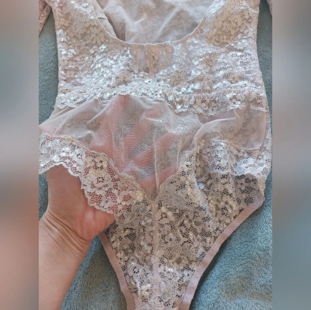 Victoria's secret bodysuit size XS image indicator(5)