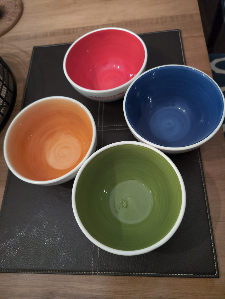 Set of four colourful dessert bowls