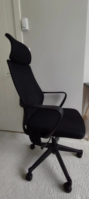 Black Mesh Office Chair - photo 2