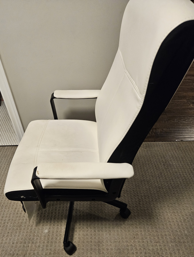 IKEA Office Chair - White and Black - photo 2