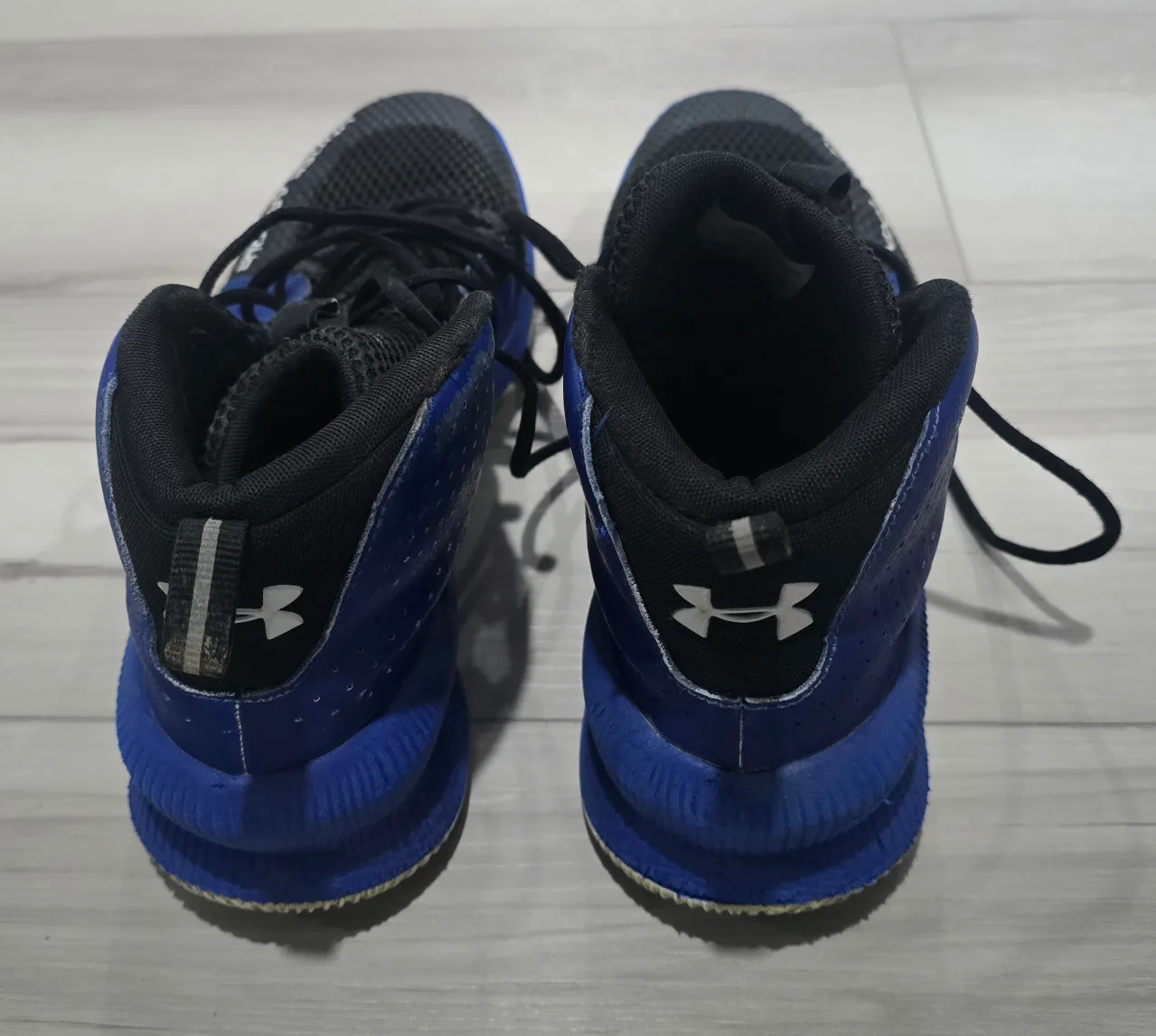 Under Armour Shoes image indicator(3)