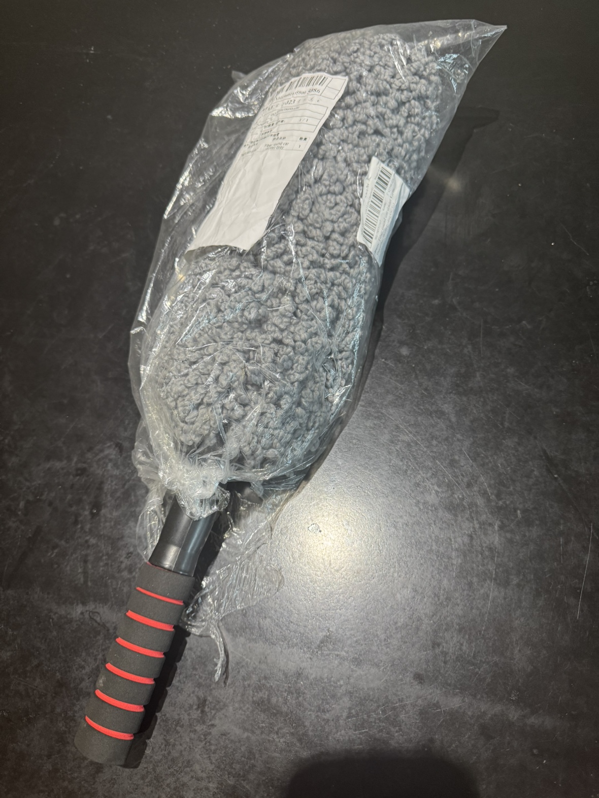Car Cleaning Duster with Extendable Handle - photo 2