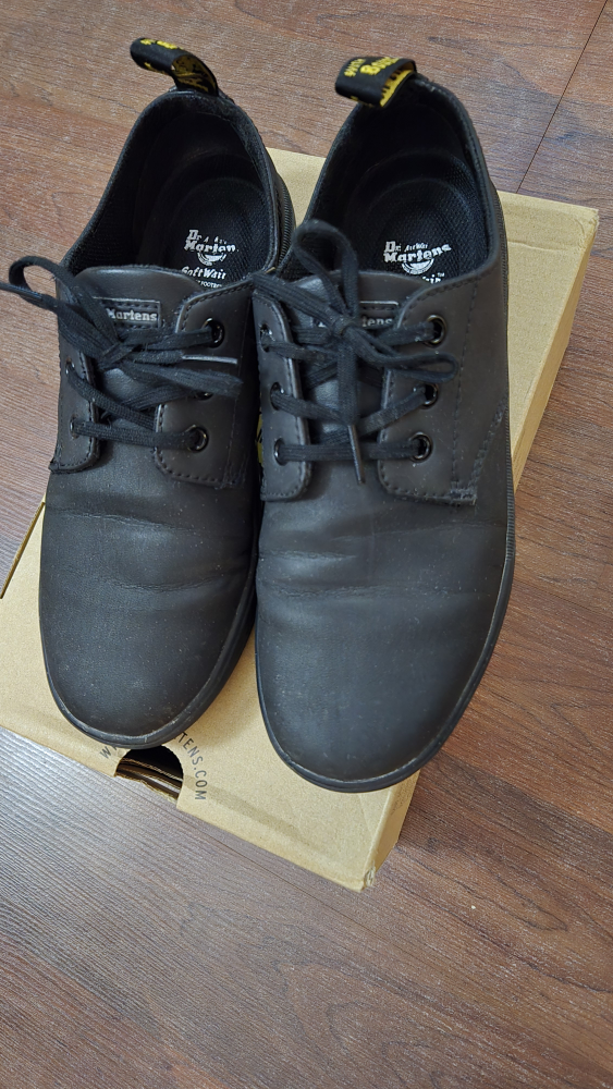 dr martens size 7.5