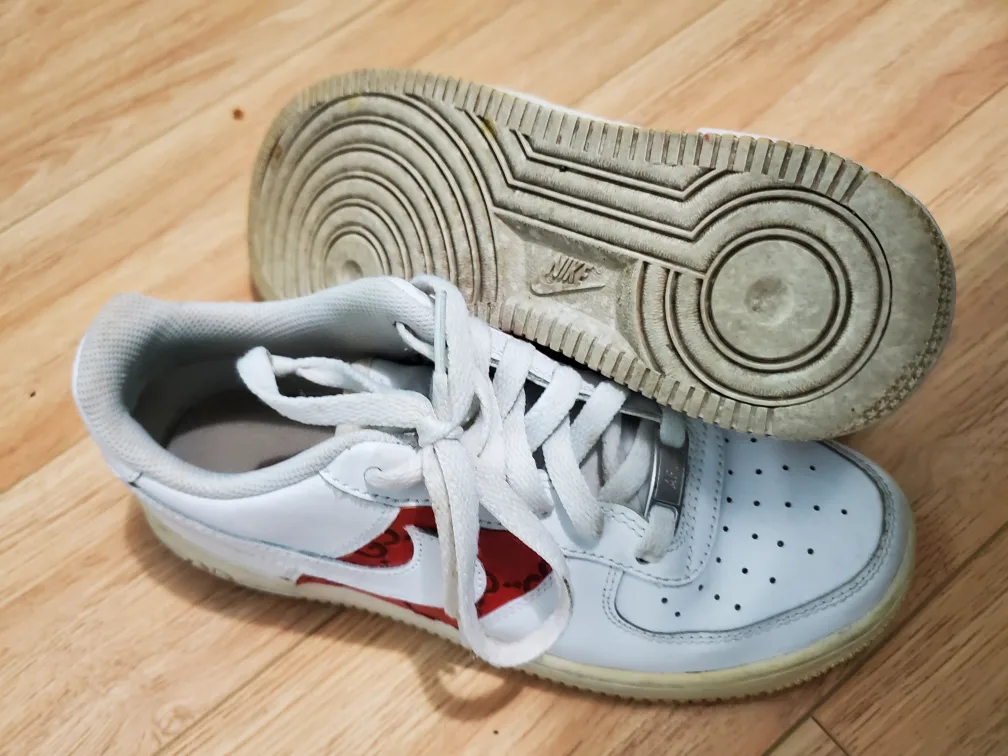 Nike Air Force 1 Custom Gucci Sneakers image indicator(8)