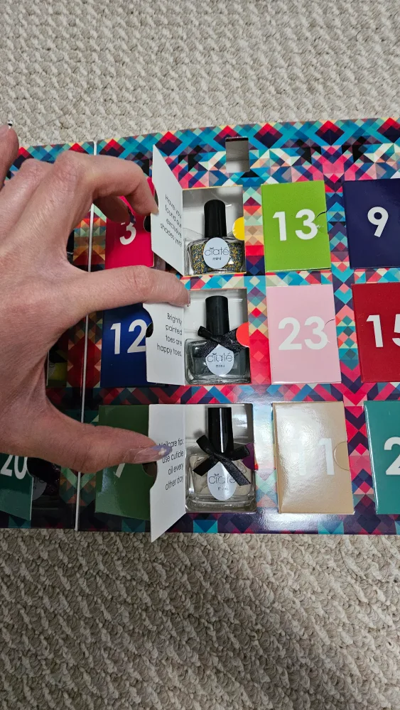 Sephora Ciaté Mini Mani Month Advent Calendar Nail Polish image indicator(8)