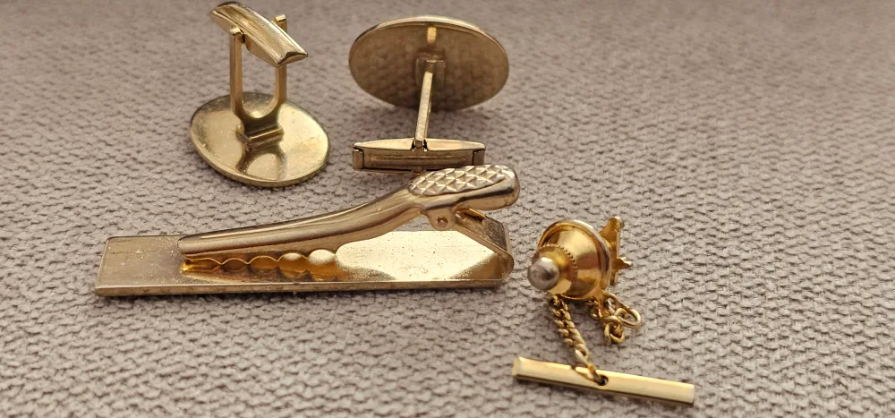 Masonic Cufflinks, Tie Bar, and Tie Tack Set image indicator(2)