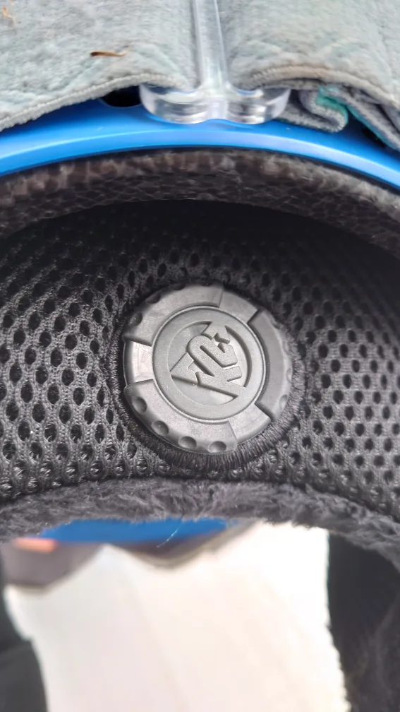 Bollé Kids' Snow Helmet and Goggles Set - Size Small image indicator(4)