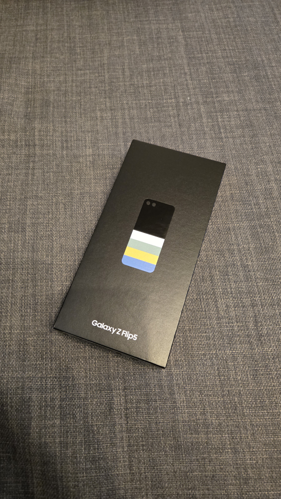 Samsung Galaxy Z Flip5, Samsung exclusive colour - photo 2