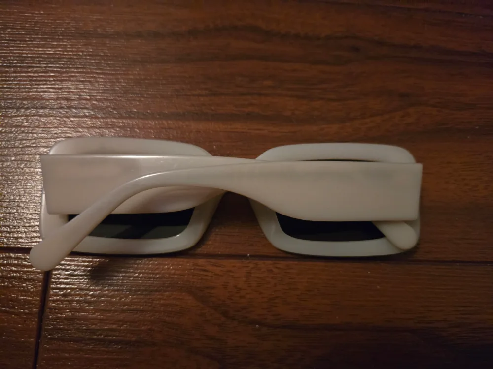 Zara Off-White Square Sunglasses image indicator(3)