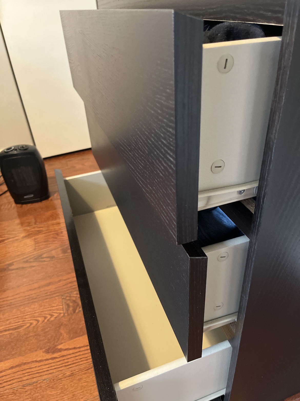 IKEA MALM 3-Drawer Chest - Black-Brown - photo 5