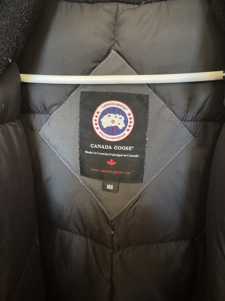Womens Canada Goose Graphite Parka - Size mediim - photo 3
