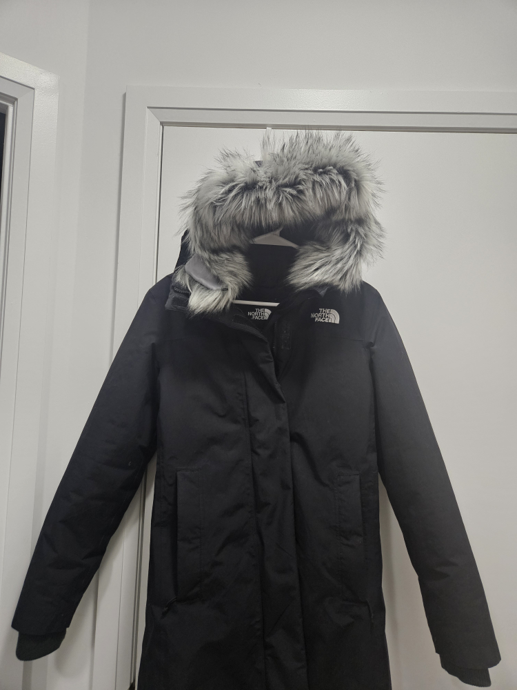 The North Face Winter McMurdo Parka Coat