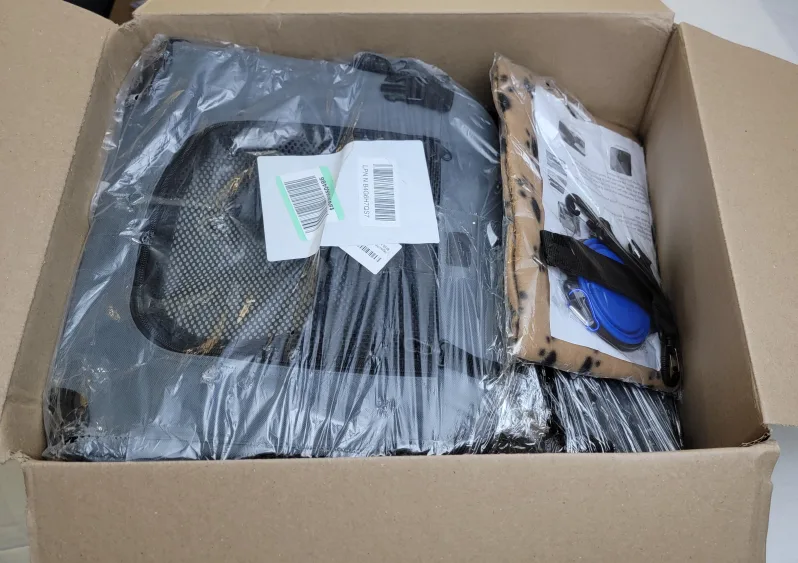 Portable Dog or Cat Collapsible Travel Crate 24x17x17 image indicator(7)