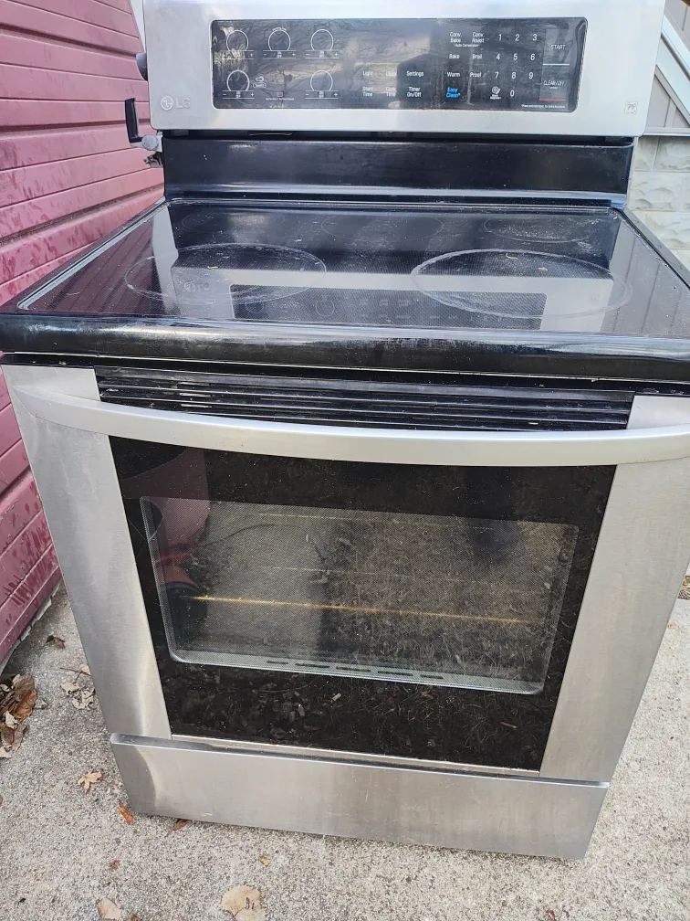 LG Electric Stove for Part or Repair image indicator(4)