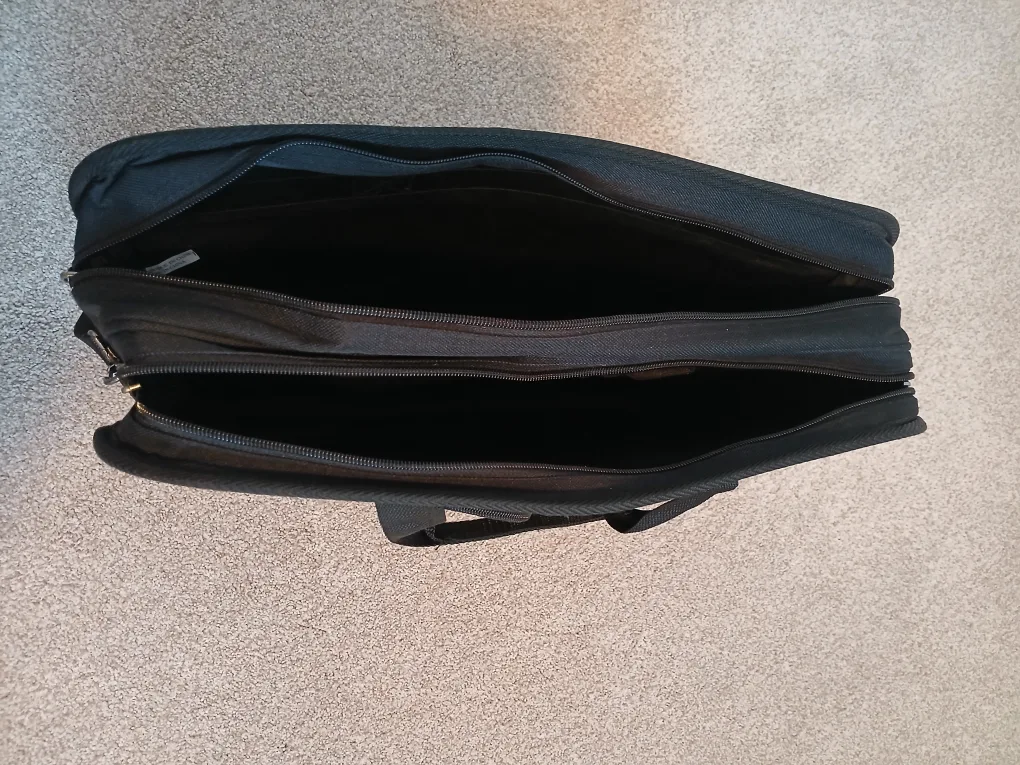 Briefcase/conference bag image indicator(3)