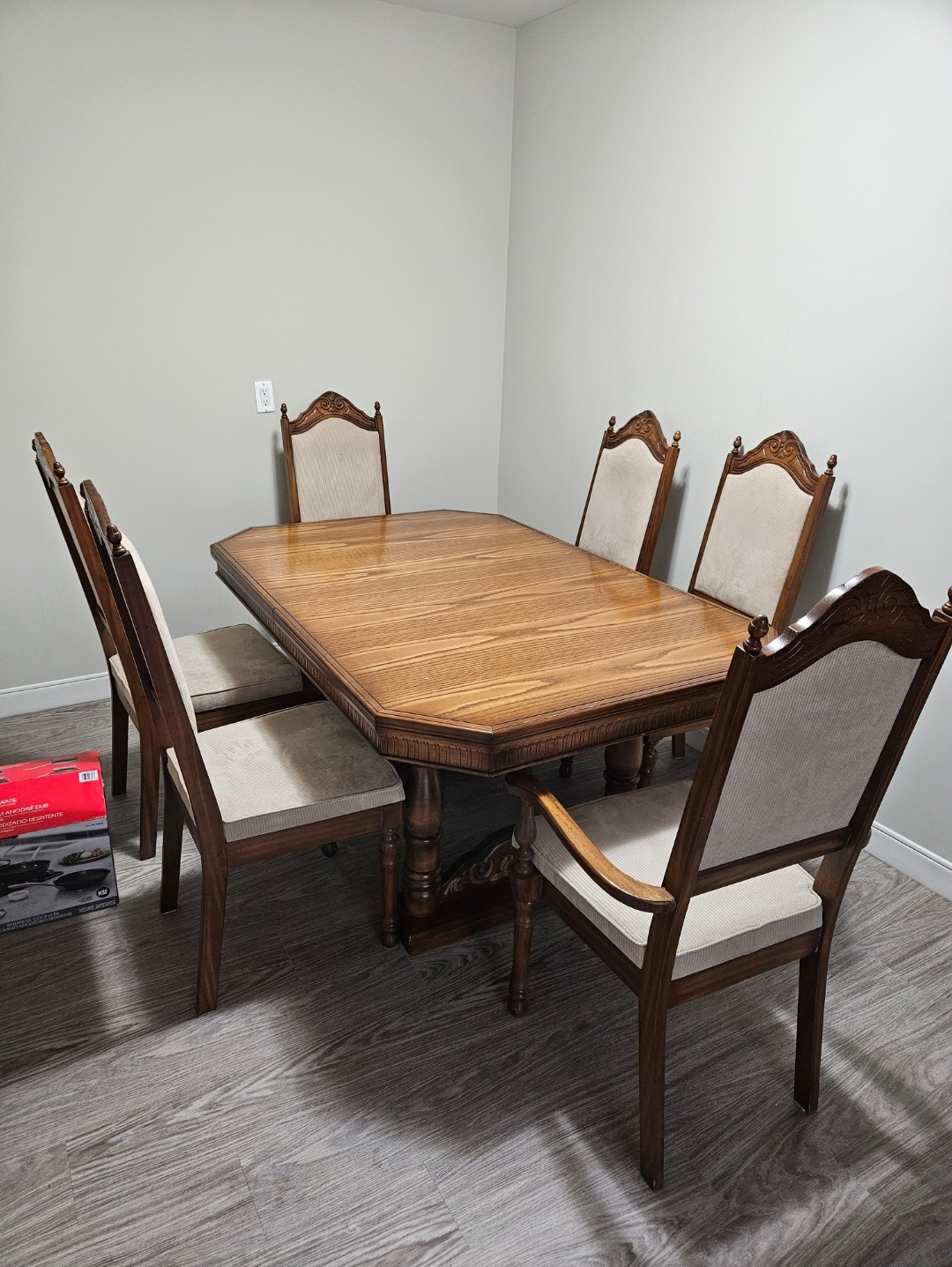 dinning table + chairs