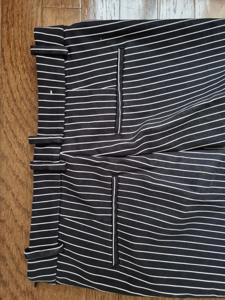H&M Striped Pants image indicator(3)