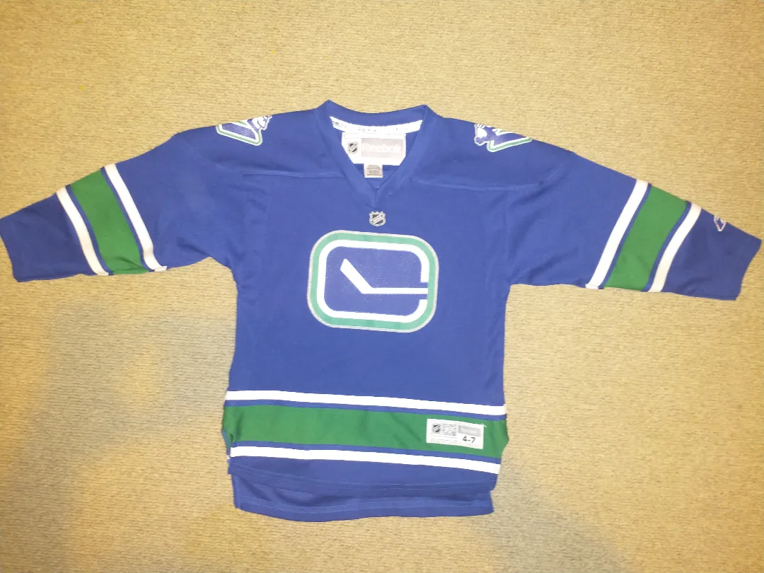 Youth Vancouver Canucks Reebok Jersey Size 4/7 thumbnail