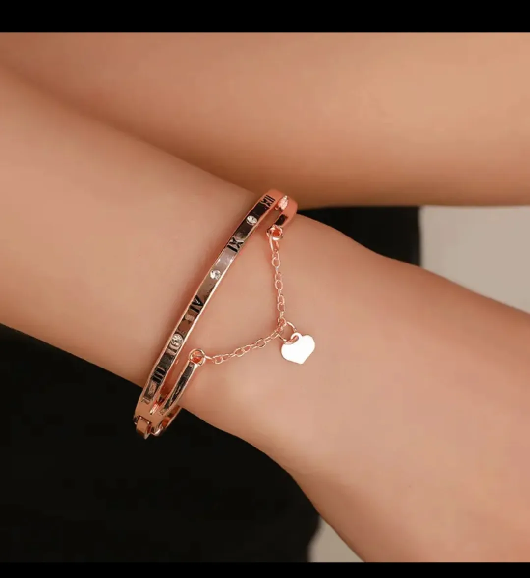 BNIB Rose Gold Roman Numeral Bangle Bracelet with Heart Charm image indicator(2)