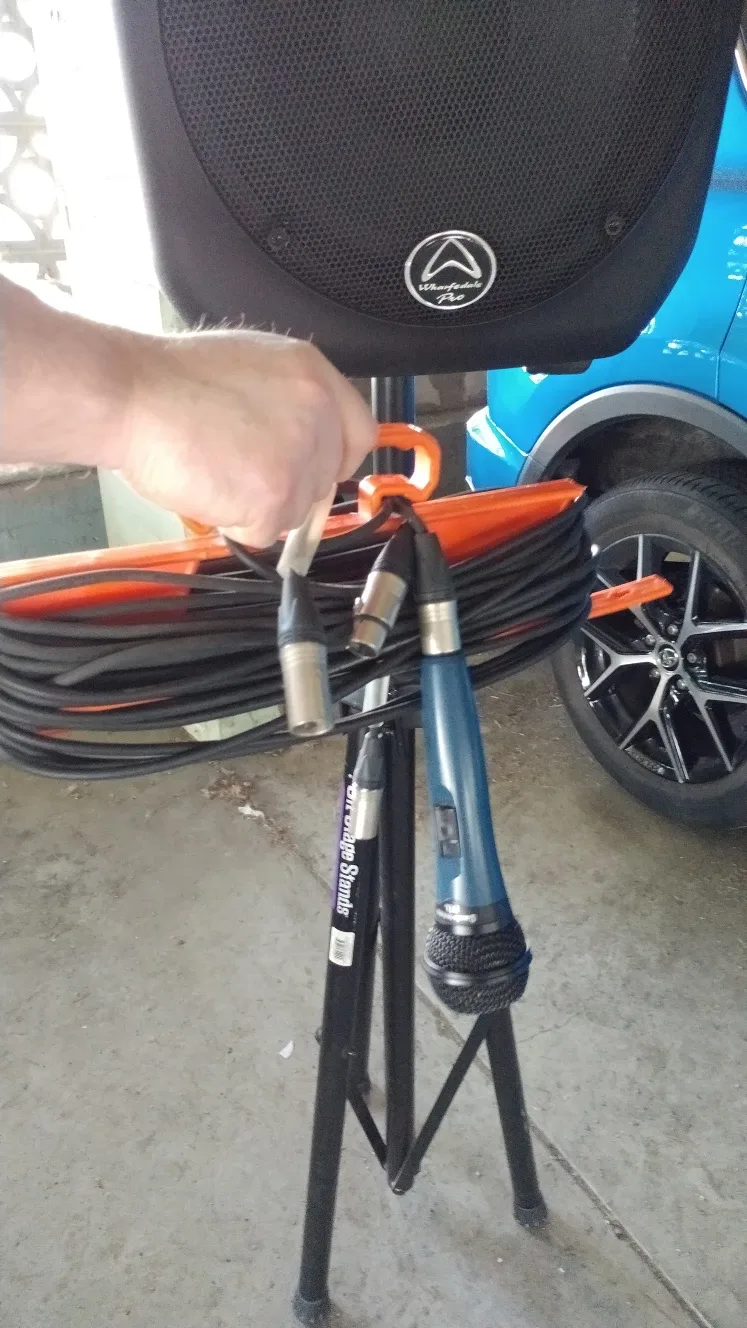 Promax Titan I PA Speaker & Microphone image indicator(4)