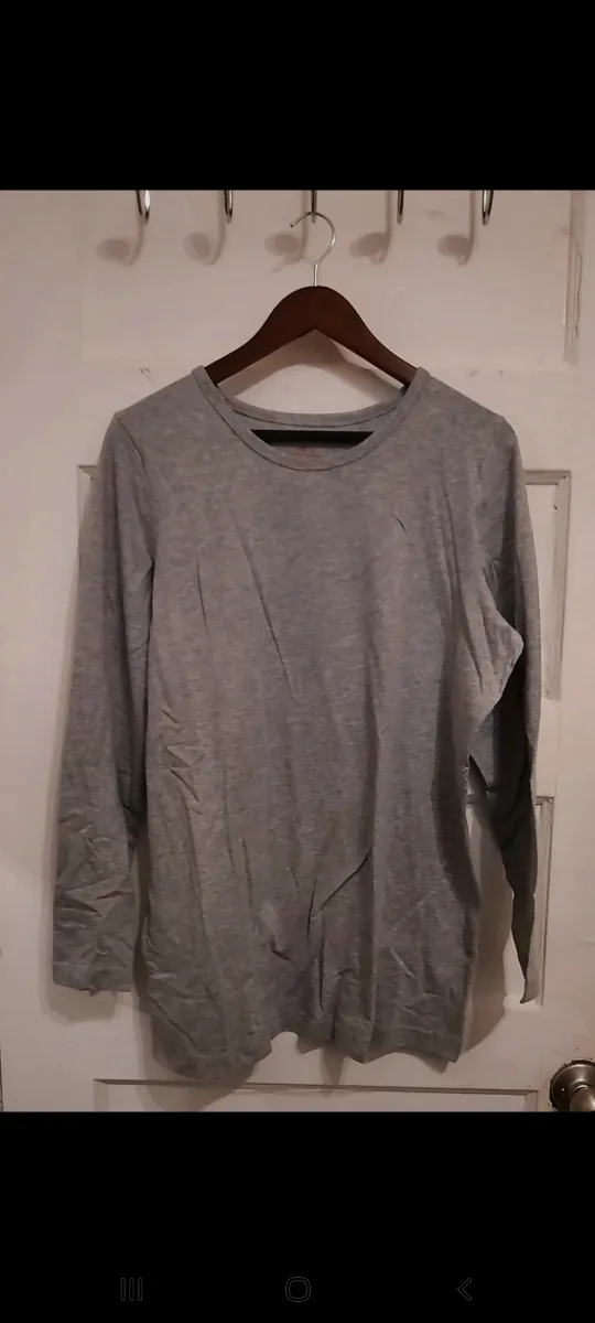 Brand New Long Sleeve Shirt Size M image indicator(2)