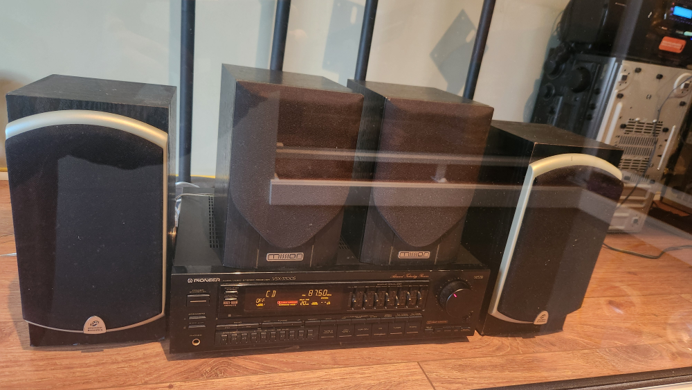 Pioneer VSX-3200S Stereo Receiver with Mission Speakers - photo 3