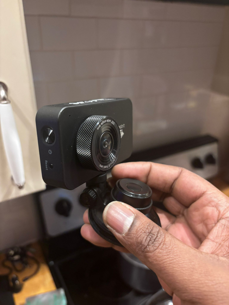 Z-EDGE R151E9 Dashcam with Suction Cup Mount - photo 4