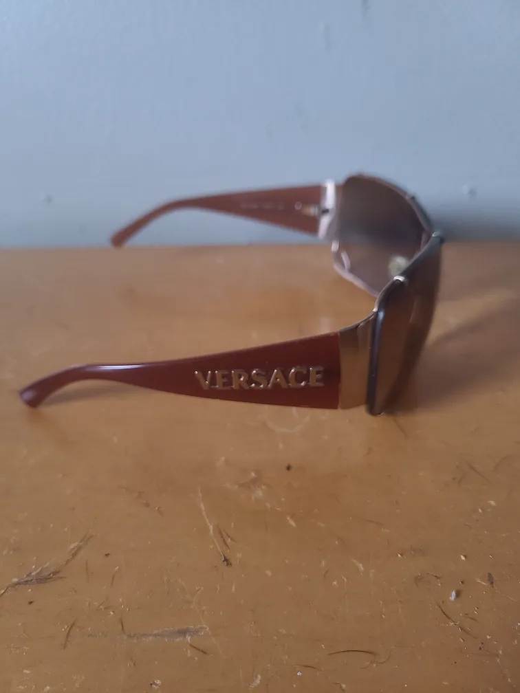 VERSACE Mod 2057 Sunglasses Polarized Brown womens authentic image indicator(3)