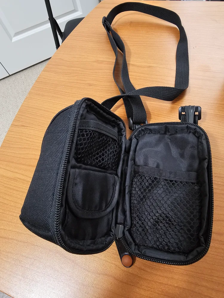 Fujifilm FinePix F750EXR Camera with Case image indicator(5)