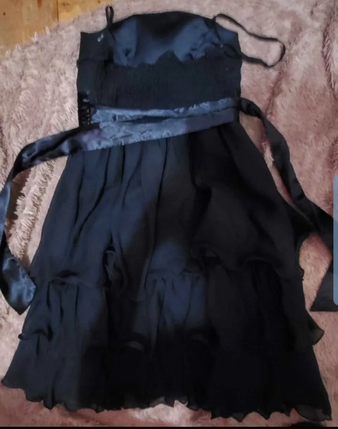 Cute flowy black dress Size M image indicator(3)