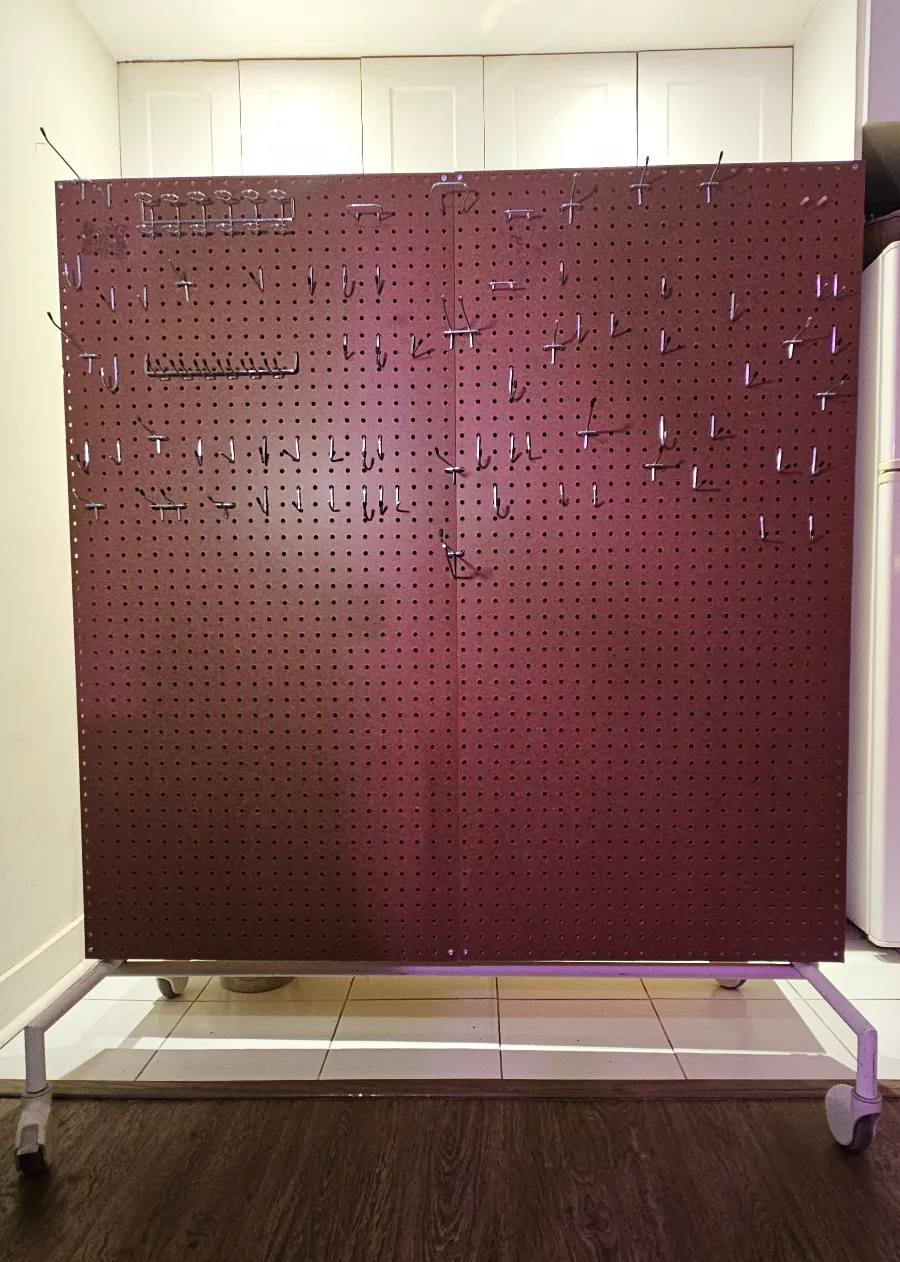 Pegboard Display with Hooks and Stand image indicator(3)