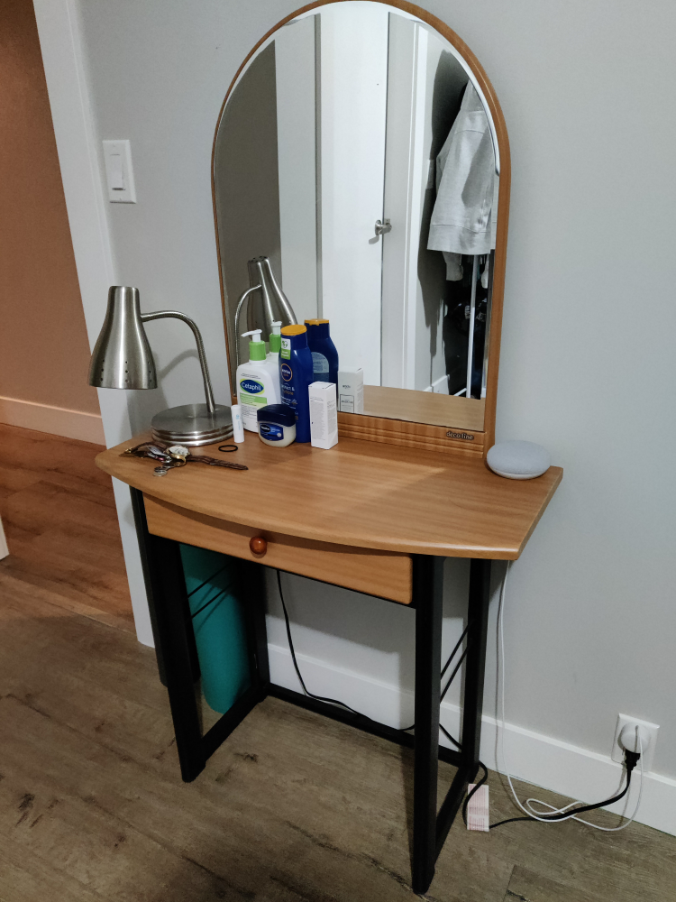 Vanity Set with Mirror