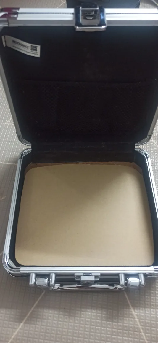 Beltronic Aluminum Carrying Case image indicator(6)